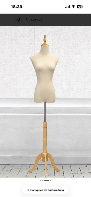 2 Maniquí de costura beige con base de madera