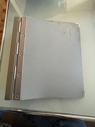 Archivador antiguo de metal. Americano .