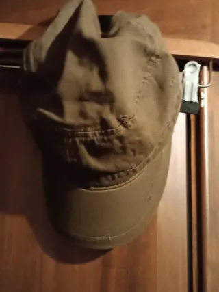 Berretto verde oliva