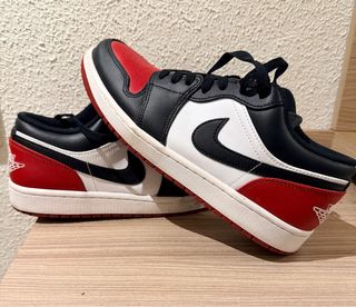 Jordan 1 Low Negro Rojo Blanco