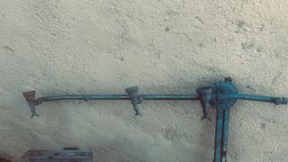 Barra fumigar T metálica