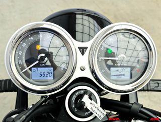 TRIUMPH BONNEVILLE T120 BLACK ¿A2?