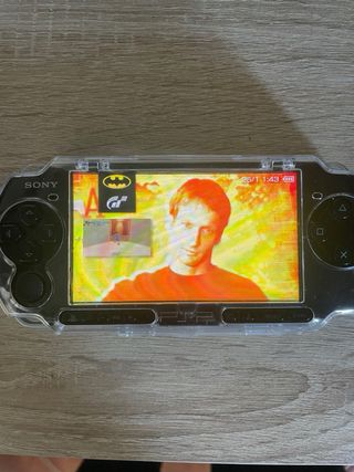PSP 3000 Sony con UMD y tarjeta