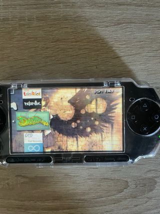 PSP 3000 Sony con UMD y tarjeta