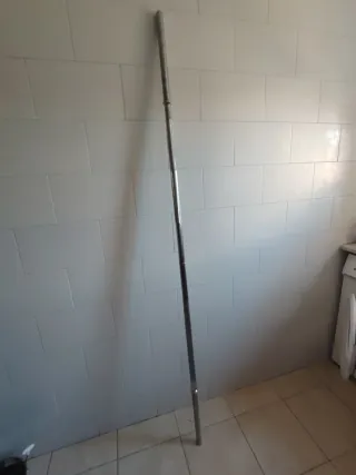 Barra de musculación para gimnasio