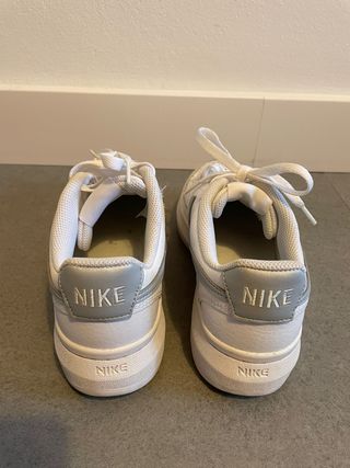 Zapatillas Nike Court Vision Talla 38.5