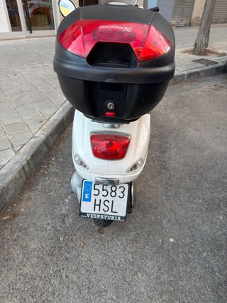 Vespa LX 125 ie Blanca