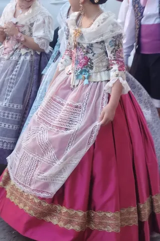 Traje de Fallera