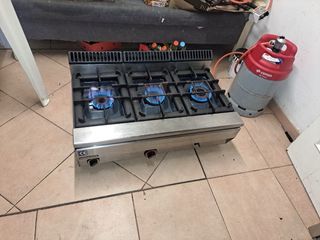 Cocina industrial 3 fuegos gas