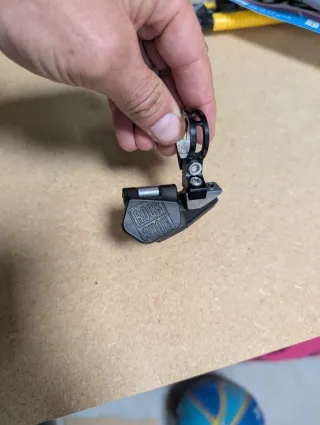 Mando Tija Rock Shox Reverb AXS