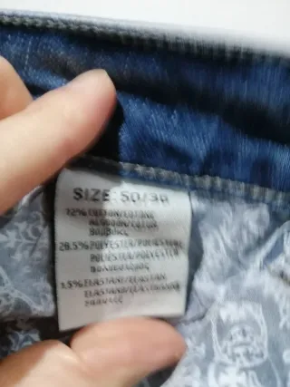 Pantalón vaquero recto.  Mastino.