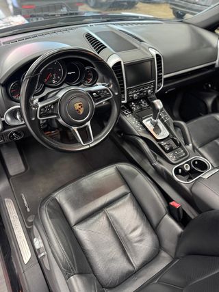 Porsche Cayenne 2016