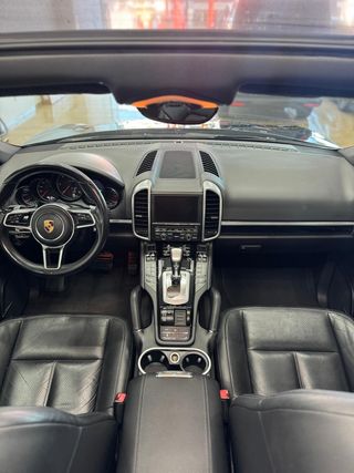 Porsche Cayenne 2016