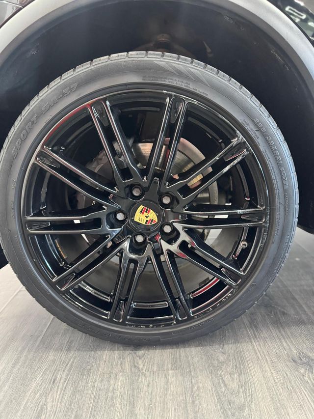 Porsche Cayenne 2016