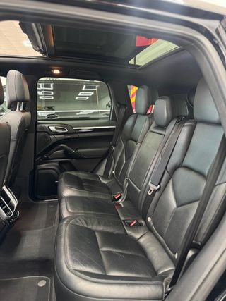 Porsche Cayenne 2016