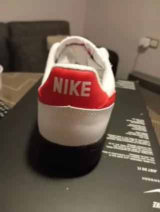 Nike Field General 82 Rojo/Blanco