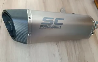 Honda NT. Escape SC Project Carbono Titanio.