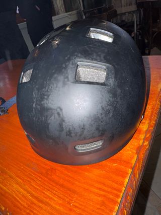 Casco de bicicleta negro
