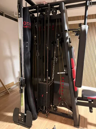 Máquina de gimnasio multifunción