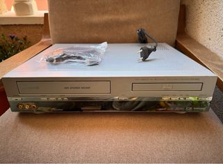 Combo  DVD y VHS Thomson DTH6000E VideoReproductor
