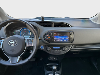 Toyota Yaris Hybrid 1.5cc 100cv 2015 ECO
