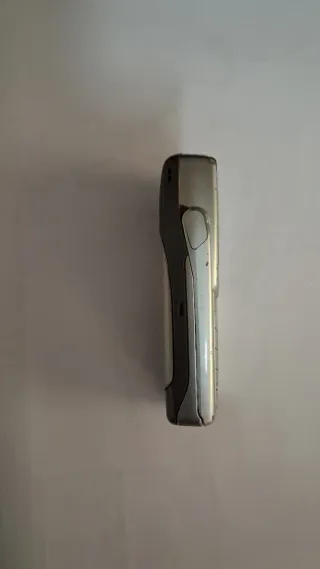 Teléfono Nokia 6822a con batería nueva