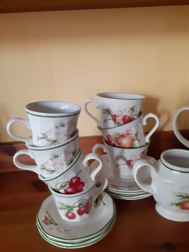 Completo, 17 piezas, juego de té / café Churchill