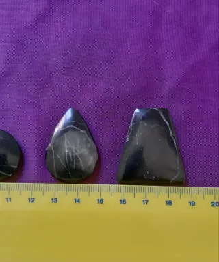 Cabujones de Ónix Negro