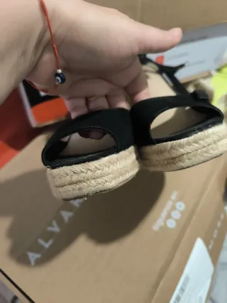 Cuñas esparto negras y beige