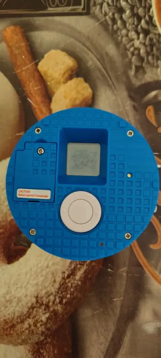 Cyber Superball Pokémon Tamagotchi