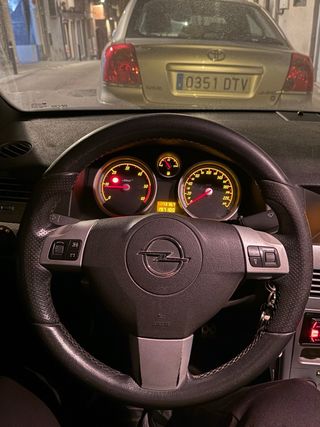 Opel Astra GTC 1.7 Sport