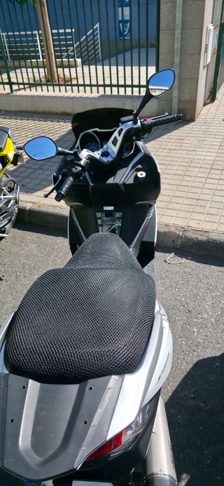 Kawasaki J125 Blanca 2017