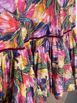 Splendido abito flamenco con stampa floreale