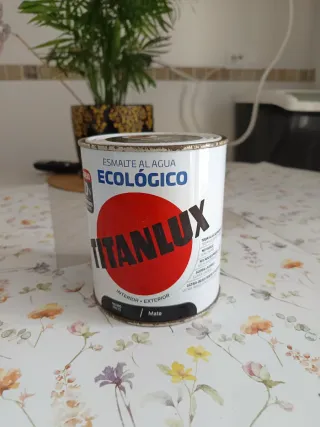 Bote Pintura Ecológica Negro Mate Titánlux.