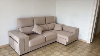 Divano modulare in tessuto grigio e beige