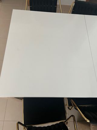 Tavolo da salotto moderno