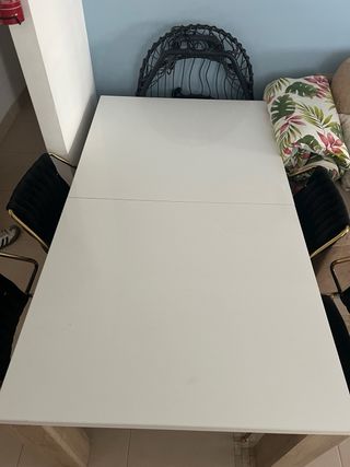 Tavolo da salotto moderno