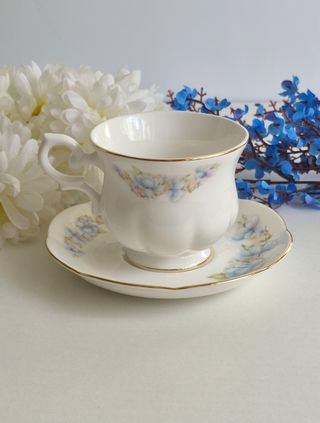 Taza y platillo porcelana inglesa
