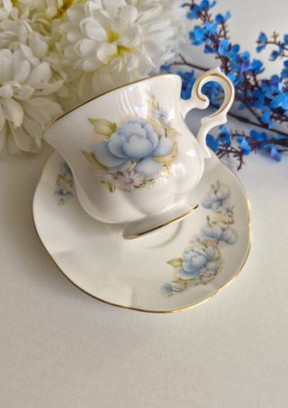 Taza y platillo porcelana inglesa