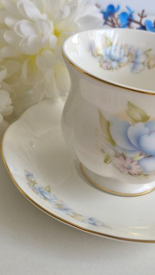 Taza y platillo porcelana inglesa