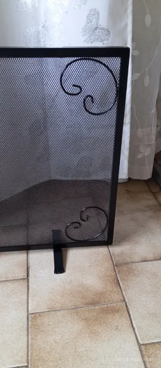 Parascintilla Camino in ferro battuto nero