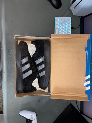 Adidas campus negras,gris y azules con reflectante