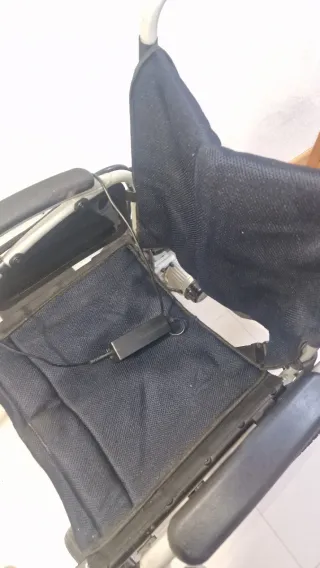 Silla de ruedas con motor