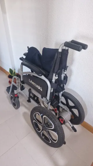 Silla de ruedas con motor