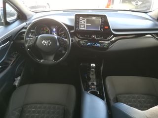 Toyota C-HR 2021