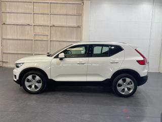 Volvo XC40 1.5 T2 Essential Auto