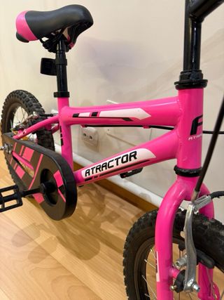 Bicicleta infantil rosa 16” con casco