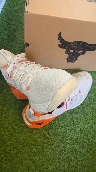 Zapatillas Under Armour Project Rock 3 Beige/Naran