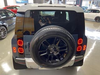 Land Rover Defender 2020