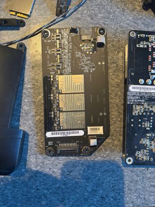 Lote di parti iMac A1213 27 Apple